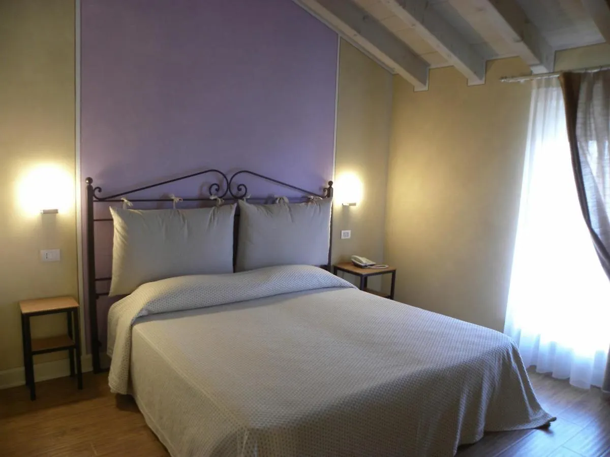 Agriturismo Feliciana Pozzolengo Casa di campagna